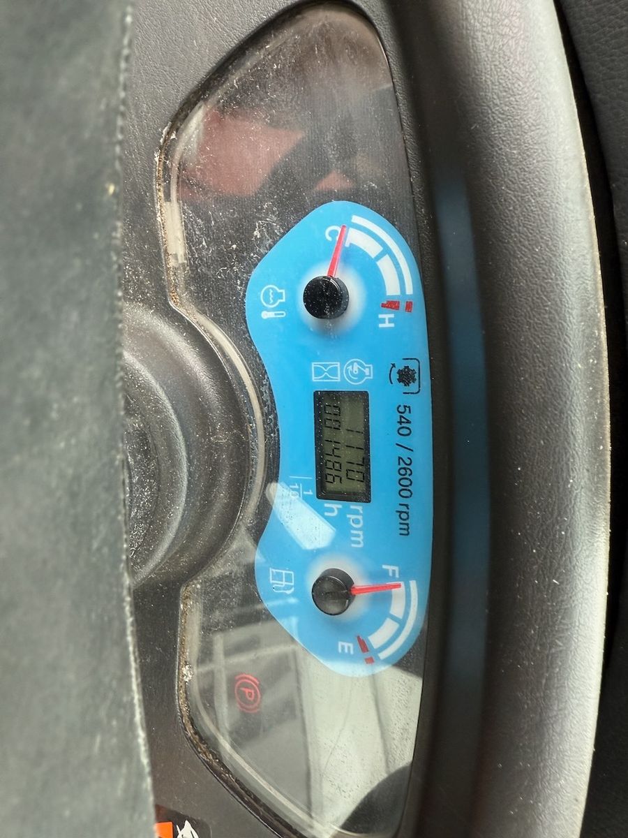 Fahrzeugabbildung Andere LS J27 HST mit Winterdienstausrüstung