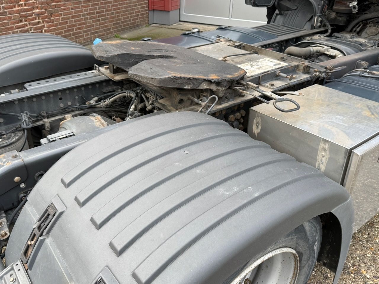 Fahrzeugabbildung Scania R450 Lowliner mit Hubsattelkupplung