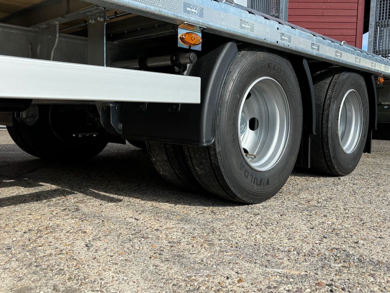 Fahrzeugabbildung Müller-Mitteltal ETÜTAR 14,4  Plateau, LED,  Runduml.