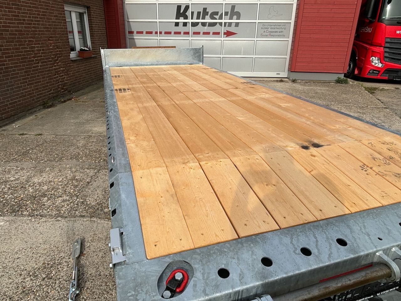 Fahrzeugabbildung Müller-Mitteltal ETÜTAR 14,4  Plateau, LED,  Runduml.