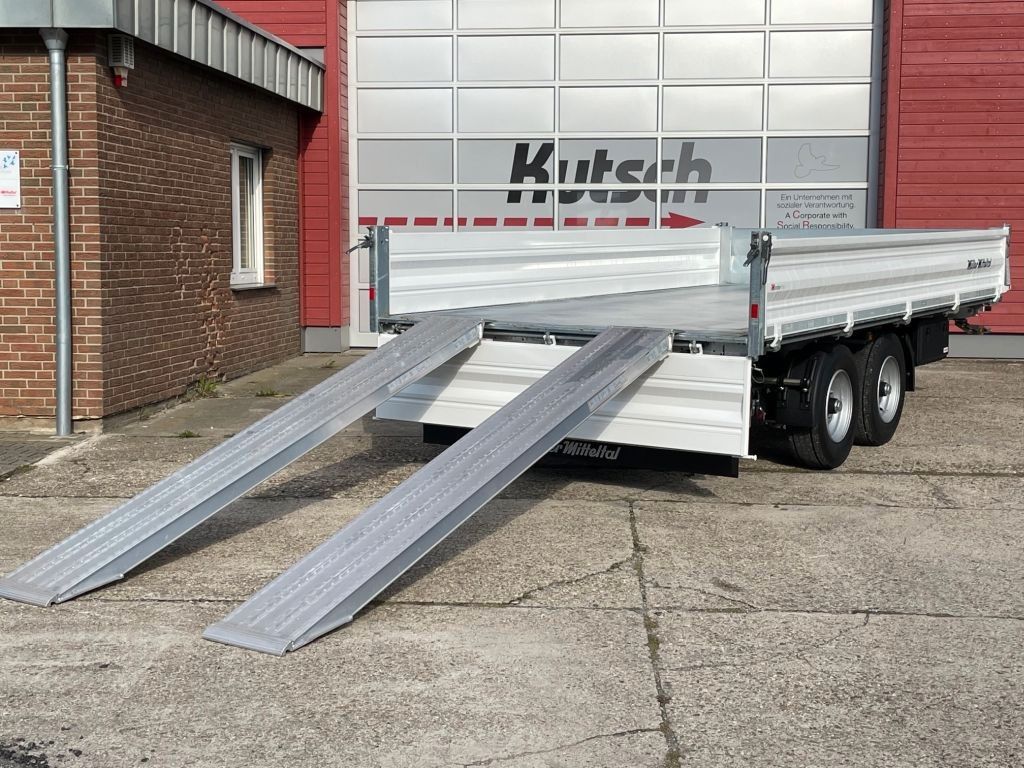 Fahrzeugabbildung Müller-Mitteltal 11,9 Breitreifen, ideal f. Landwirtschaft, Rampe