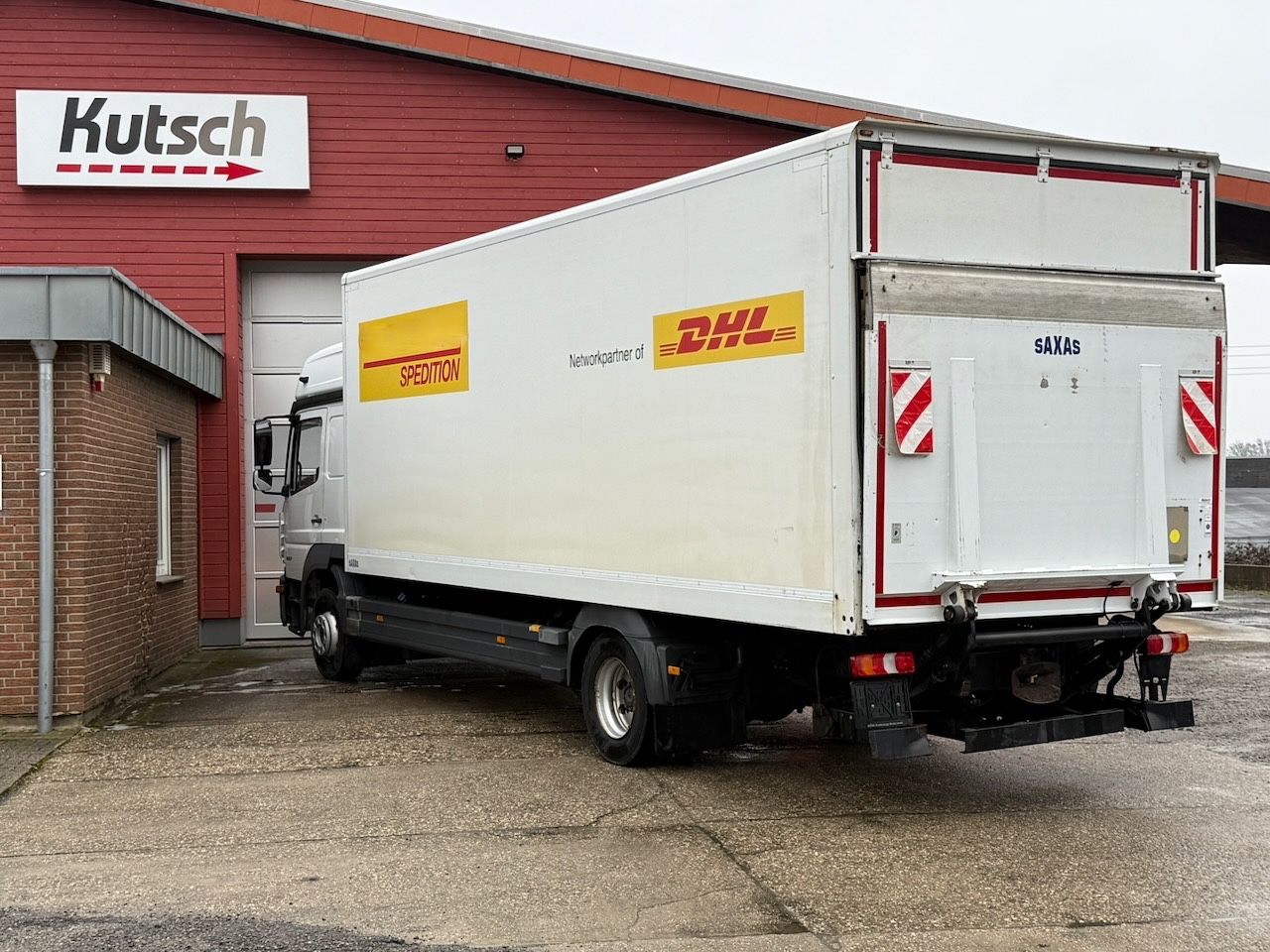 Fahrzeugabbildung Mercedes-Benz 1227L Atego Koffer/Lbw. Hochdach