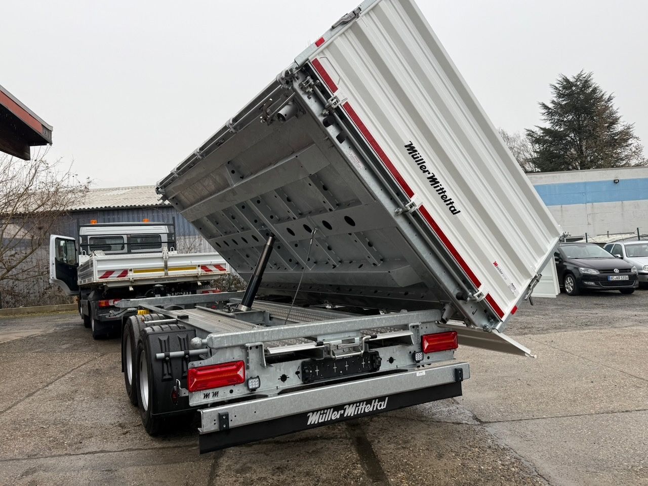 Fahrzeugabbildung Müller-Mitteltal KA-TA-R 11,9, doppelte Bordwände/ Aufsatz