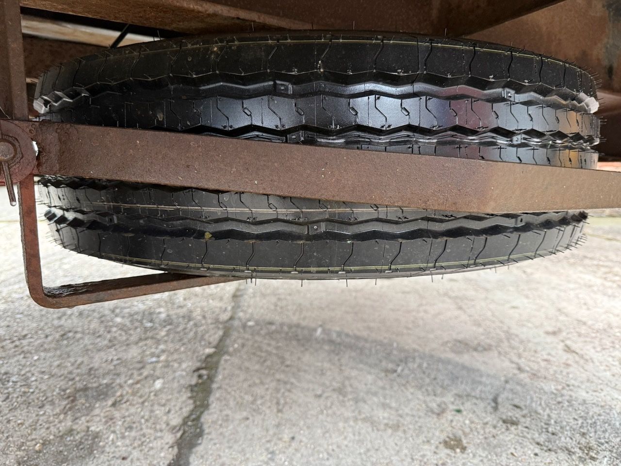 Fahrzeugabbildung Möslein TT 105 mit Rampen