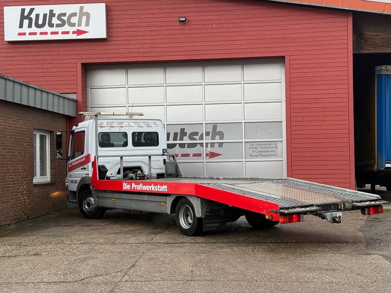 Fahrzeugabbildung Mercedes-Benz 816L Atego Abschlepp/Transport