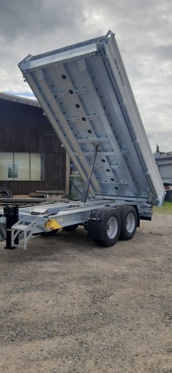 Fahrzeugabbildung Müller-Mitteltal KA-TA-R 11,9/ Breitreifen, Alu-Rampen, LED