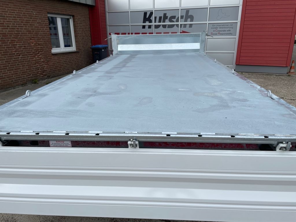 Fahrzeugabbildung Müller-Mitteltal KA-TA-R 11,9/ Breitreifen, Alu-Rampen, LED