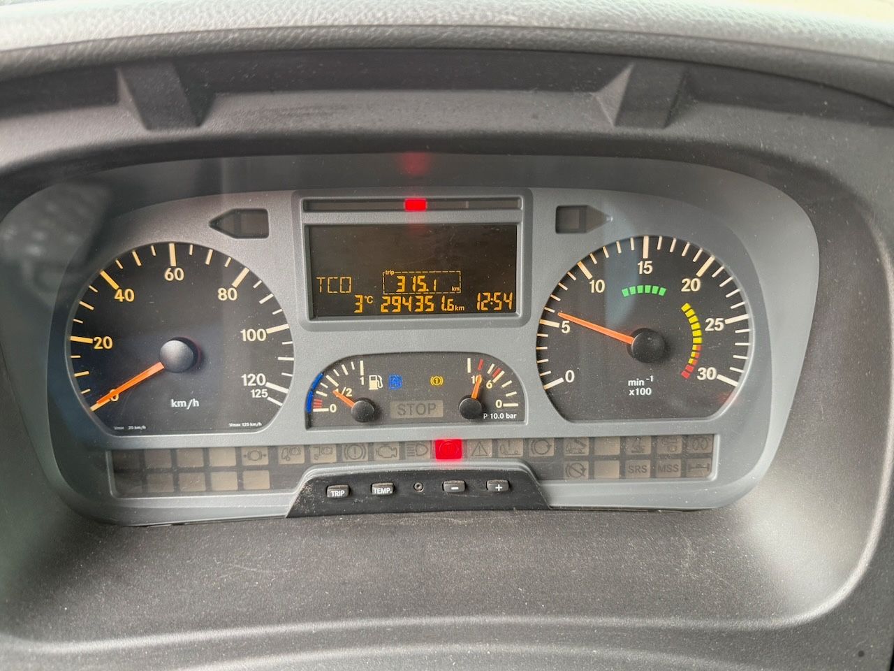 Fahrzeugabbildung Mercedes-Benz 816L  Atego Abschleppwagen