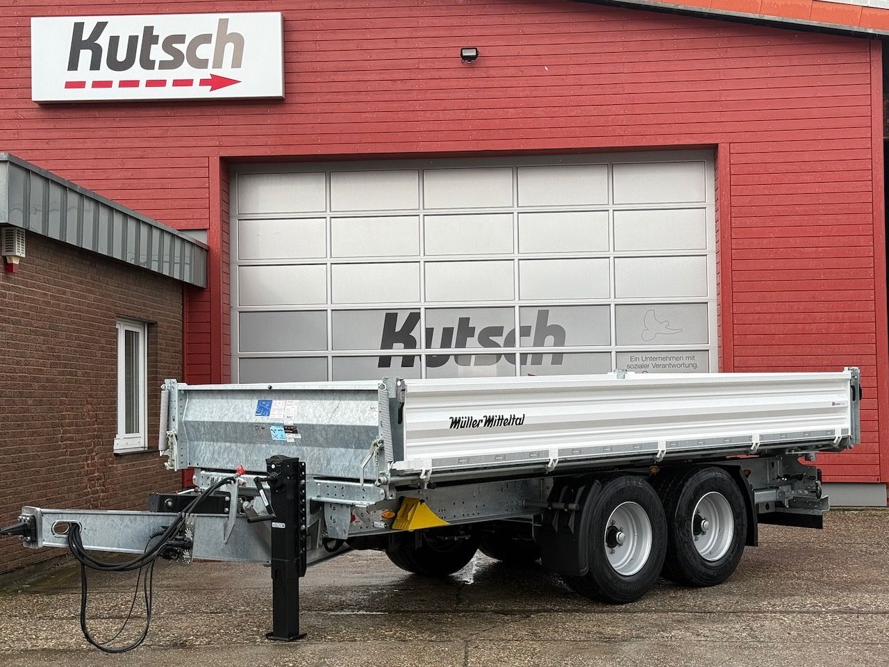 Fahrzeugabbildung Müller-Mitteltal 11,9 Breitreifen, ideal f. Landwirtschaft, Rampe