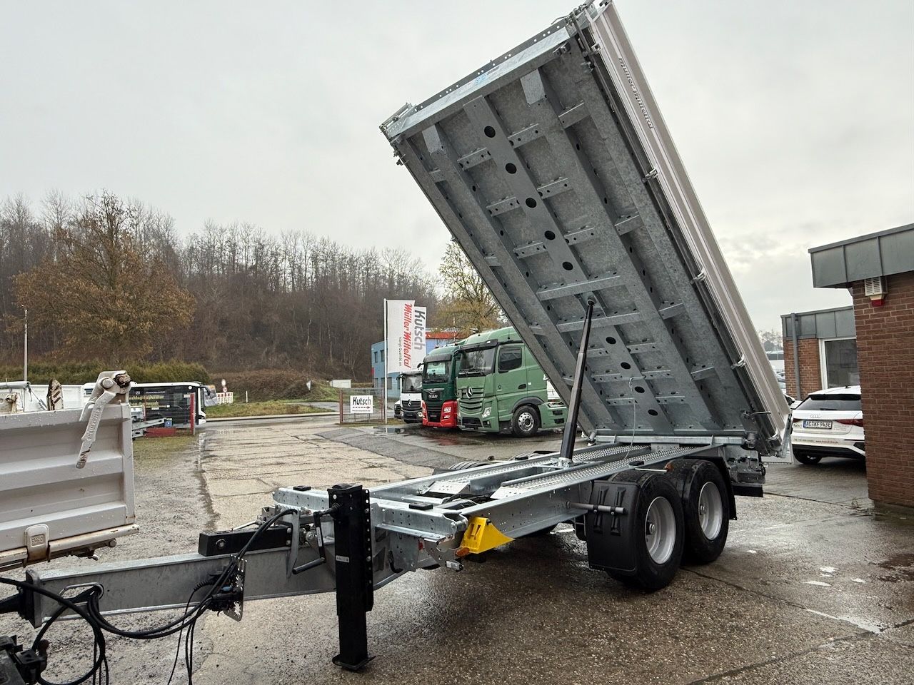 Fahrzeugabbildung Müller-Mitteltal 11,9 Breitreifen, ideal f. Landwirtschaft, Rampe
