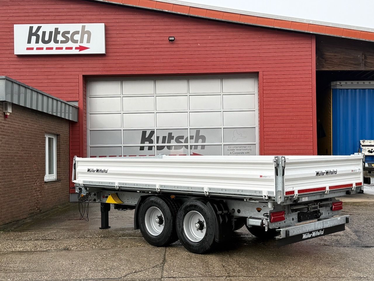 Fahrzeugabbildung Müller-Mitteltal 11,9 Breitreifen, ideal f. Landwirtschaft, Rampe