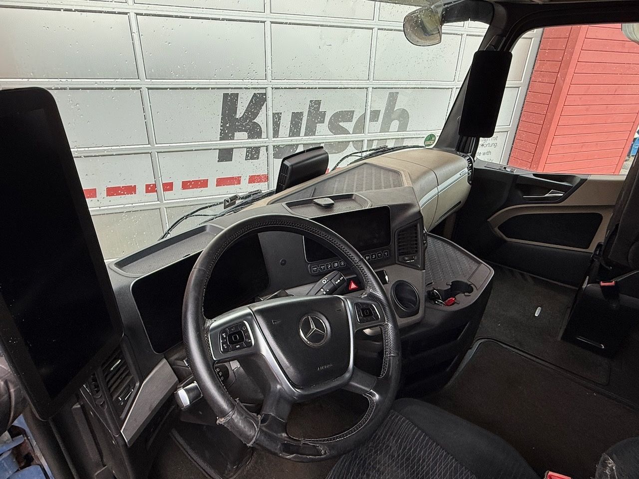 Fahrzeugabbildung Mercedes-Benz MB 2551LL Actros 5 + Krone Anhänger