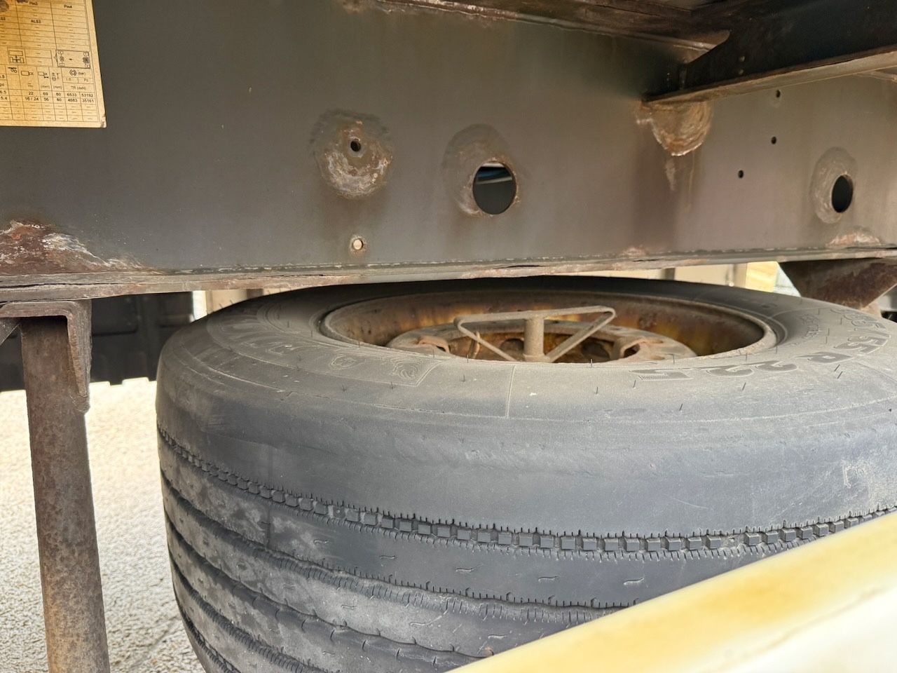 Fahrzeugabbildung Mercedes-Benz MB 2551LL Actros 5 + Krone Anhänger