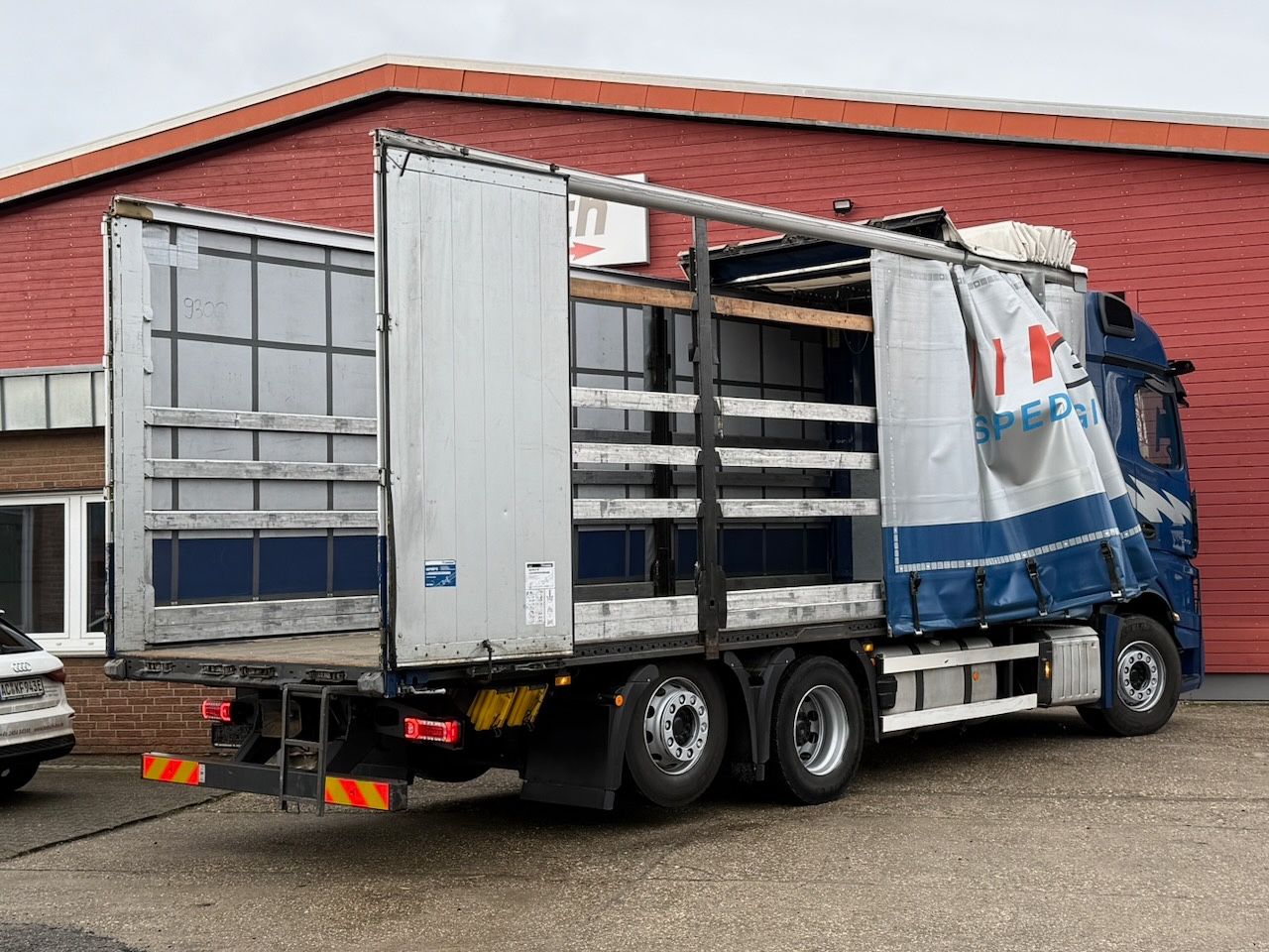 Fahrzeugabbildung Mercedes-Benz MB 2551LL Actros 5 + Krone Anhänger
