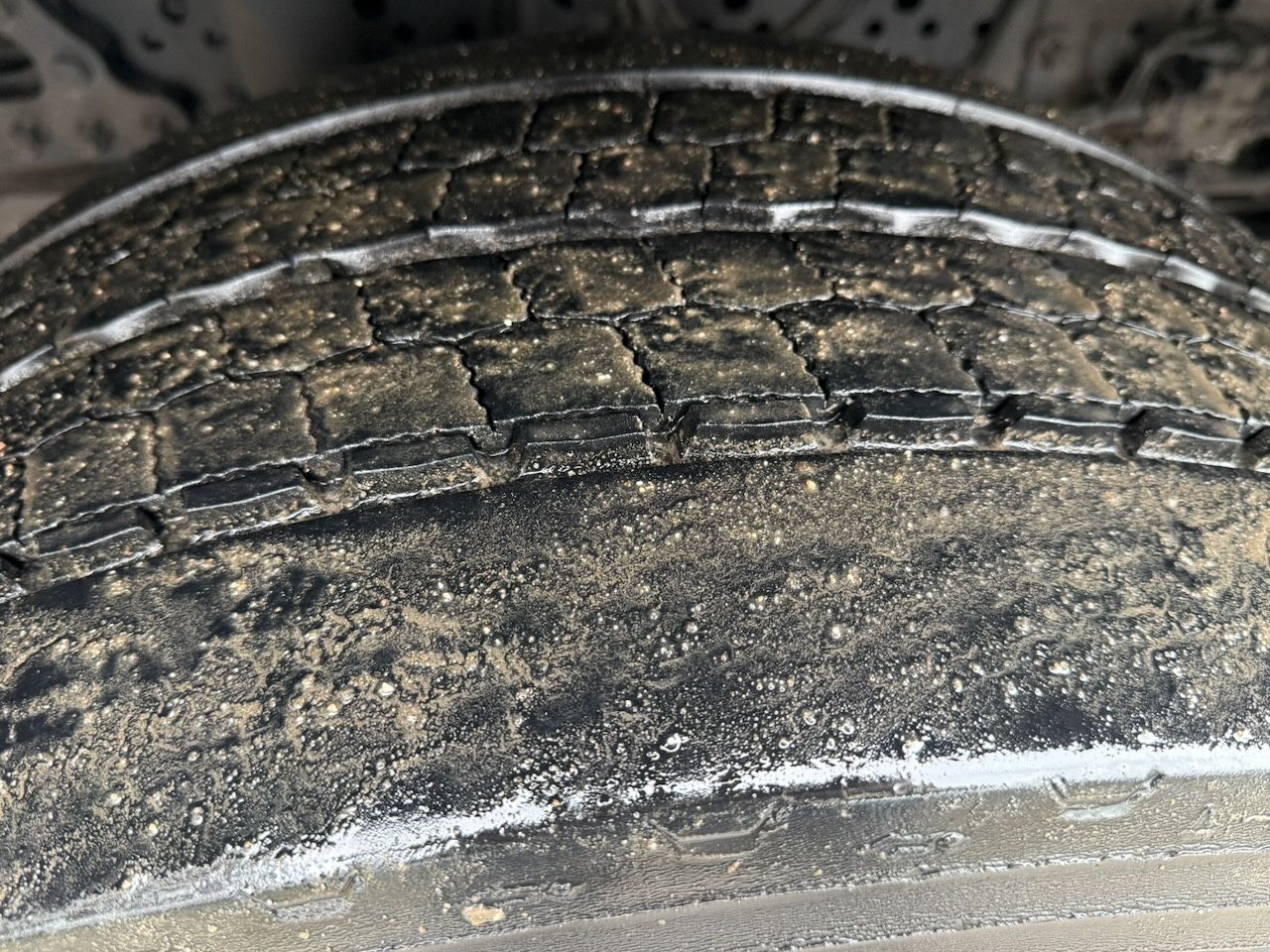 Fahrzeugabbildung Mercedes-Benz MB 2546LL Actros 5 BDF 6x2/2 L/nR Jumbo