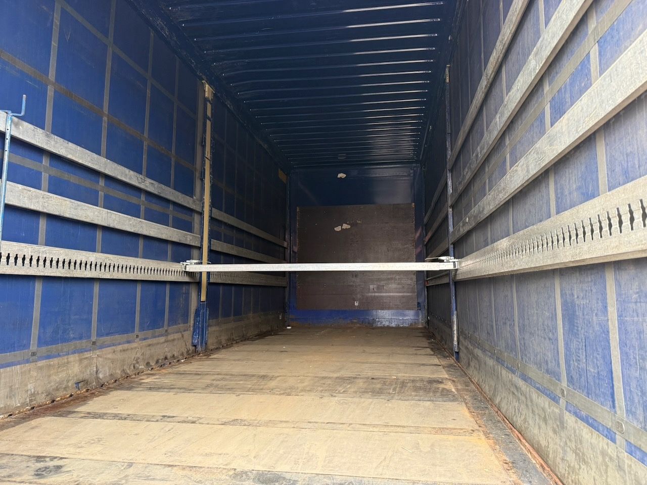 Fahrzeugabbildung Mercedes-Benz MB 2546LL Actros 5 BDF 6x2/2 L/nR Jumbo