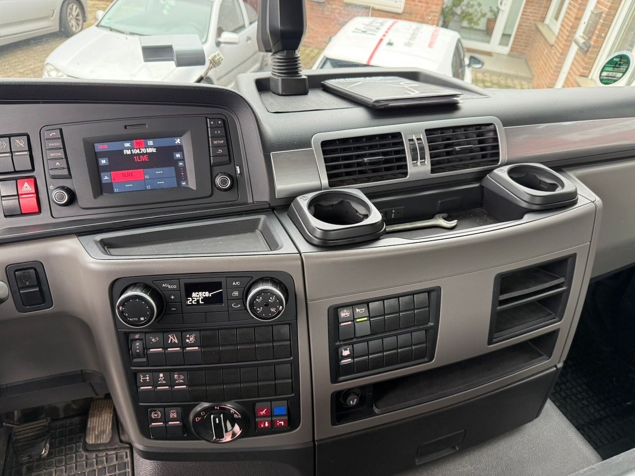 Fahrzeugabbildung MAN TGS 18.430 Tele-Absetzer Meiller mit Funk