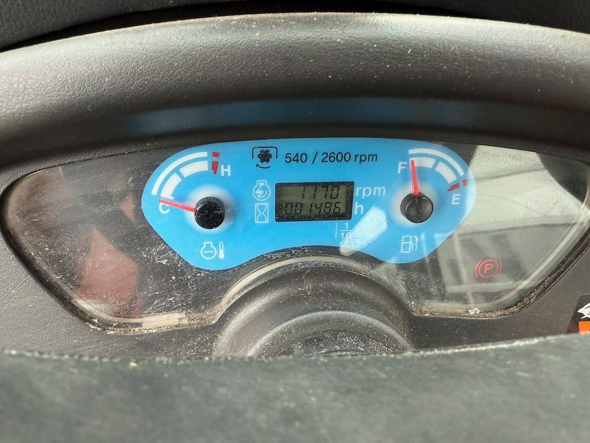 Fahrzeugabbildung Andere LS Kompakttraktor J27 HST Snowline