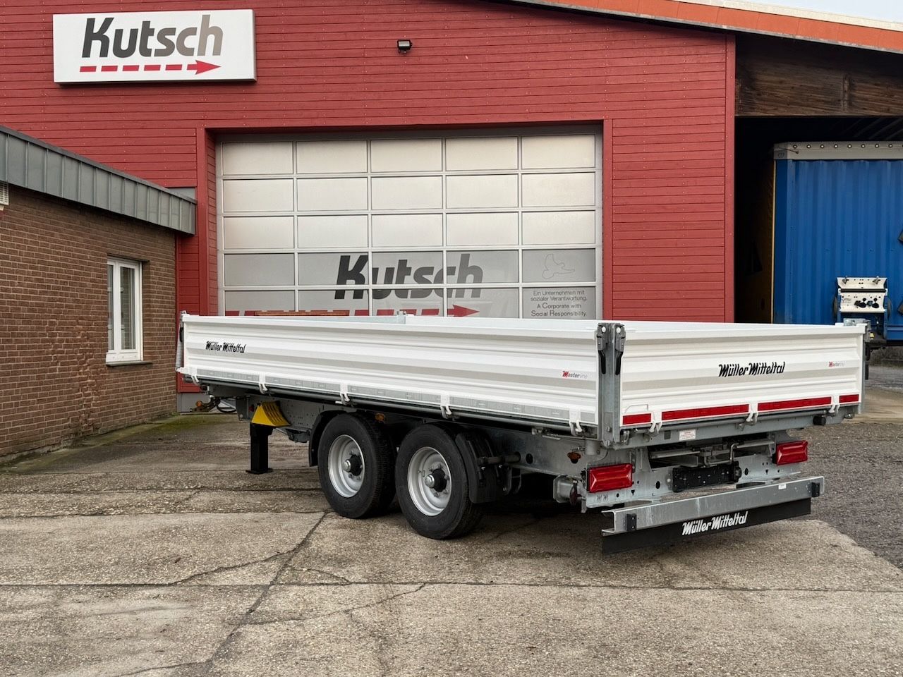 Fahrzeugabbildung Müller-Mitteltal KA-TA-R 11,9 Dreiseiten-Kipper mit Rampen