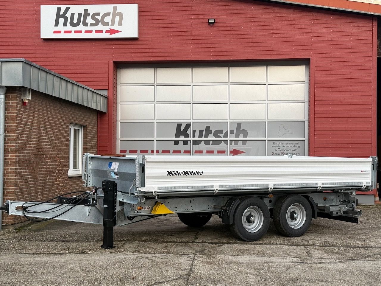 Fahrzeugabbildung Müller-Mitteltal KA-TA-R 11,9 Dreiseiten-Kipper mit Rampen
