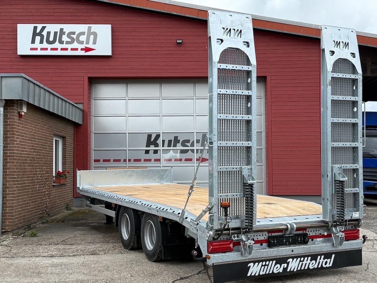 Fahrzeugabbildung Müller-Mitteltal ETÜTAR 14,4  Tieflader, LED,  Runduml.