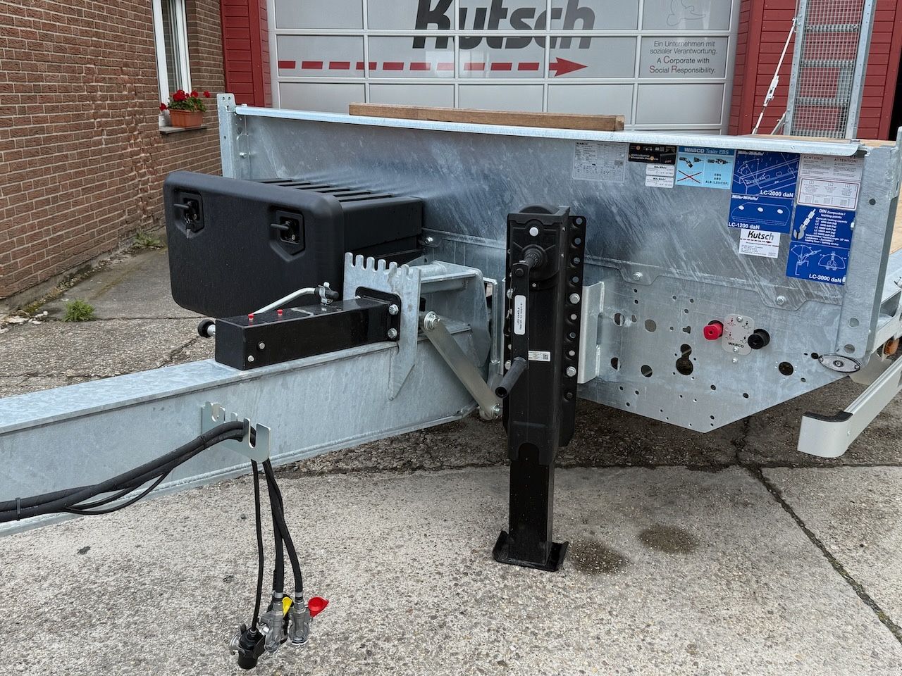 Fahrzeugabbildung Müller-Mitteltal ETÜTAR 14,4  Tieflader, LED,  Runduml.