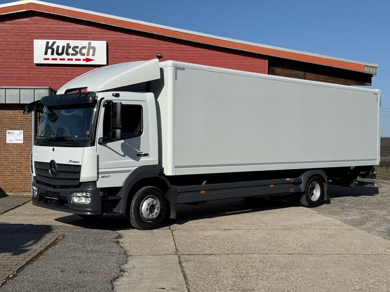 Mercedes-Benz 1230L Atego Koffer/Lbw., 8,15m Koffer, EURO 6E