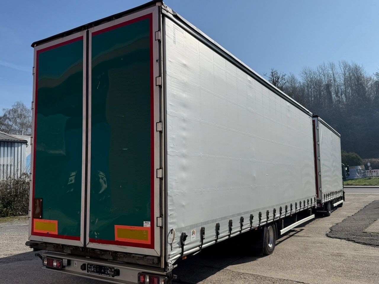 Fahrzeugabbildung MAN TGL 12.250 + Anhänger - durchladbar