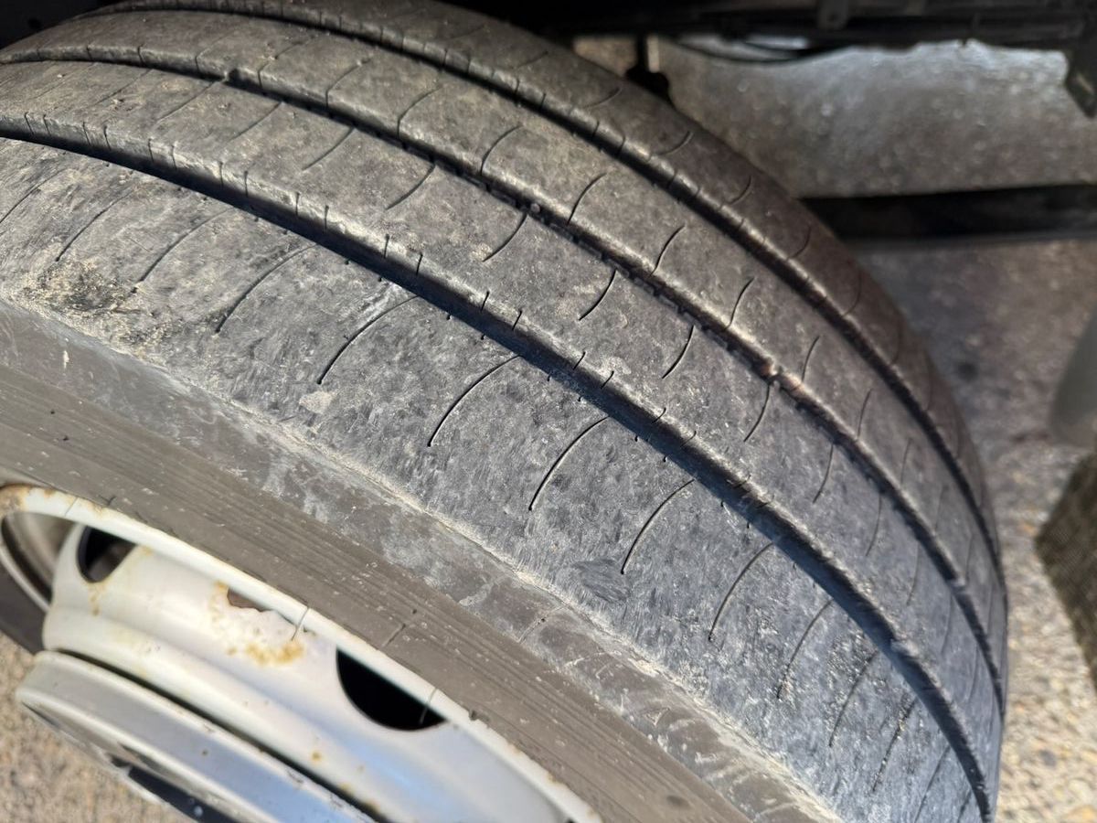 Fahrzeugabbildung MAN TGL 12.250 + Anhänger - durchladbar