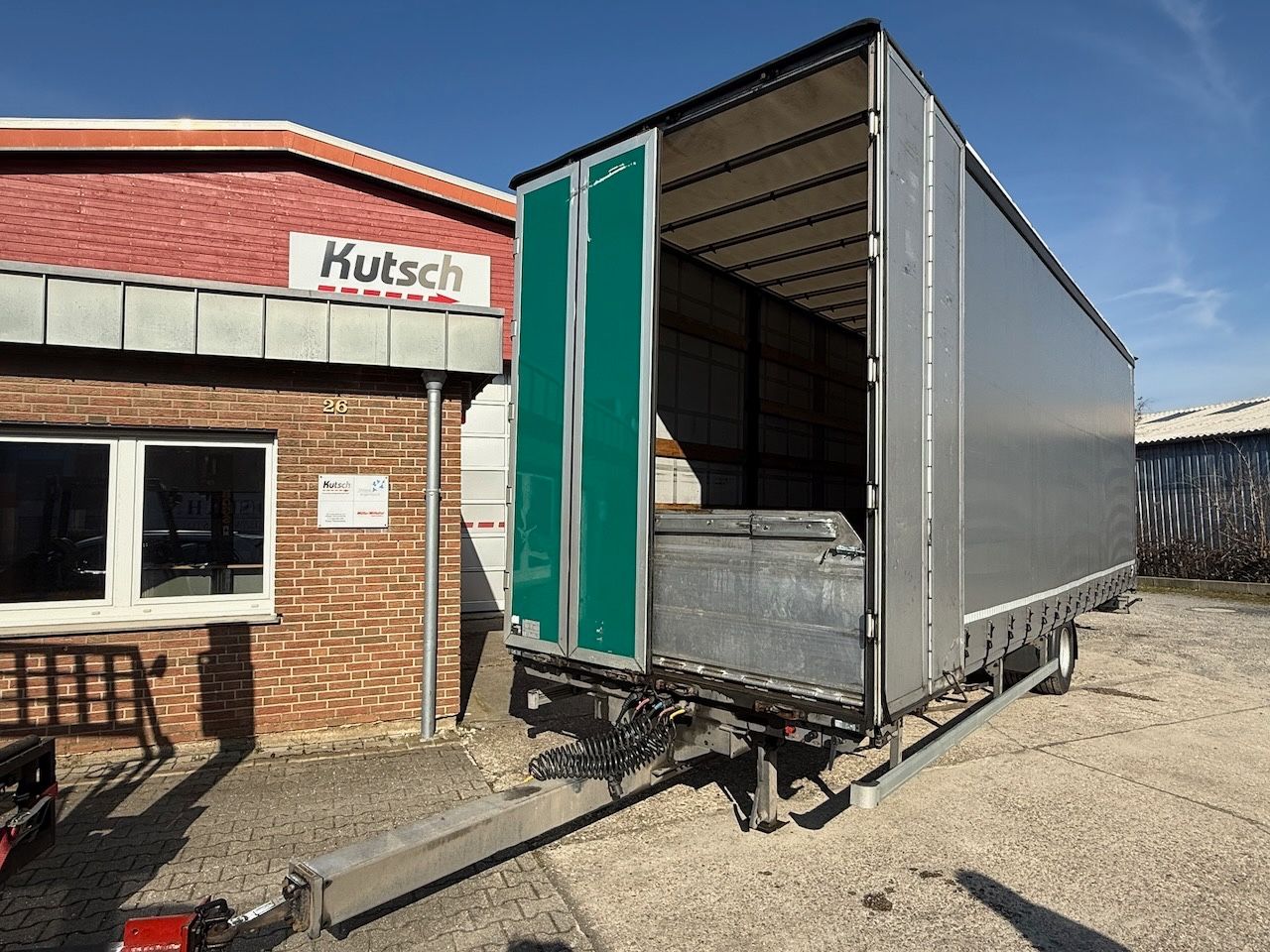 Fahrzeugabbildung MAN TGL 12.250 + Anhänger - durchladbar