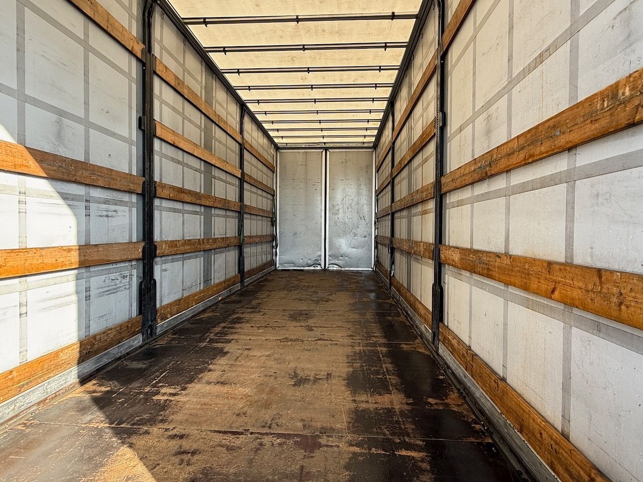 Fahrzeugabbildung MAN TGL 12.250 + Anhänger - durchladbar