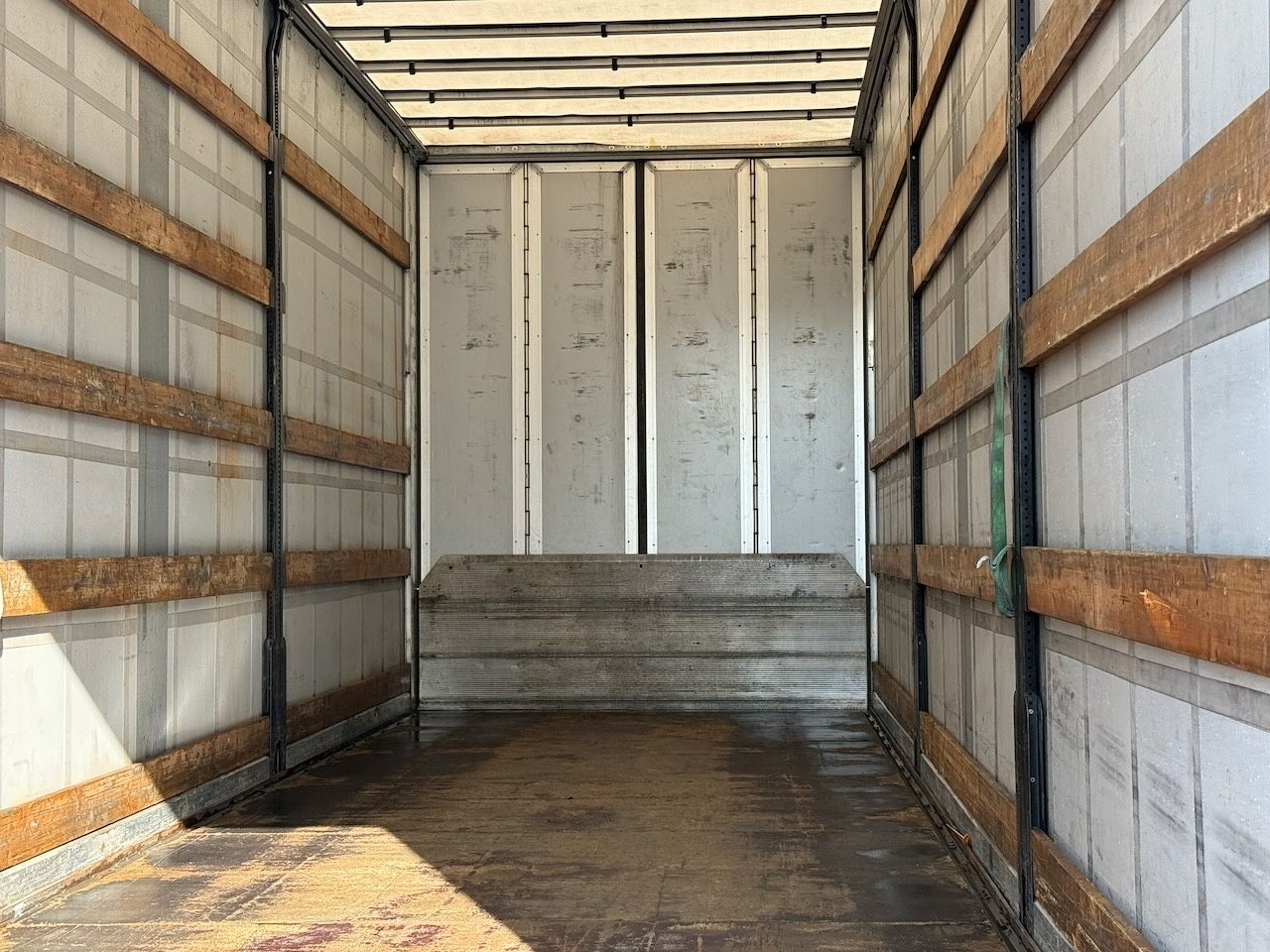 Fahrzeugabbildung MAN TGL 12.250 + Anhänger - durchladbar