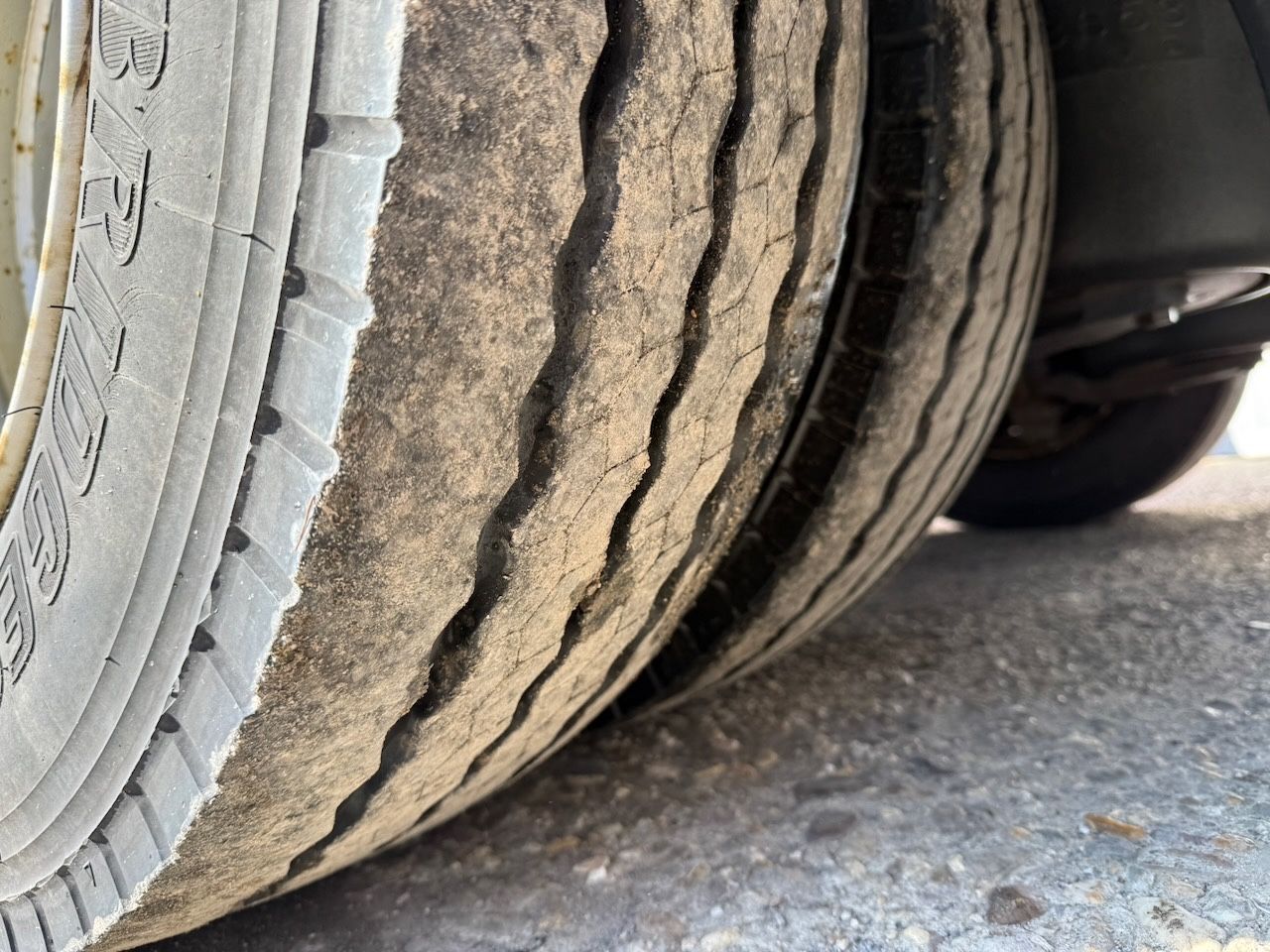 Fahrzeugabbildung MAN TGL 12.250 + Anhänger - durchladbar