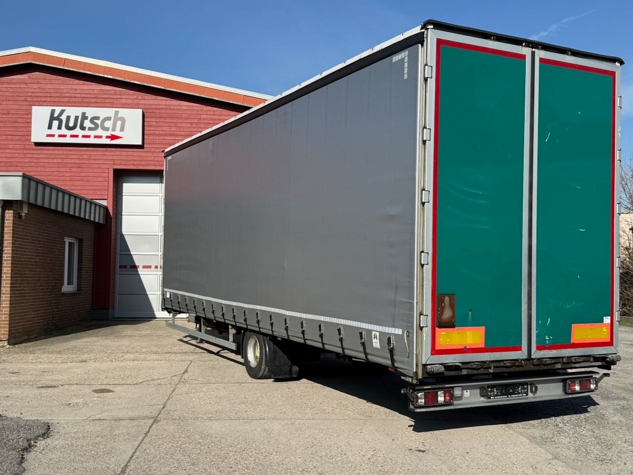 Fahrzeugabbildung MAN TGL 12.250 + Anhänger - durchladbar