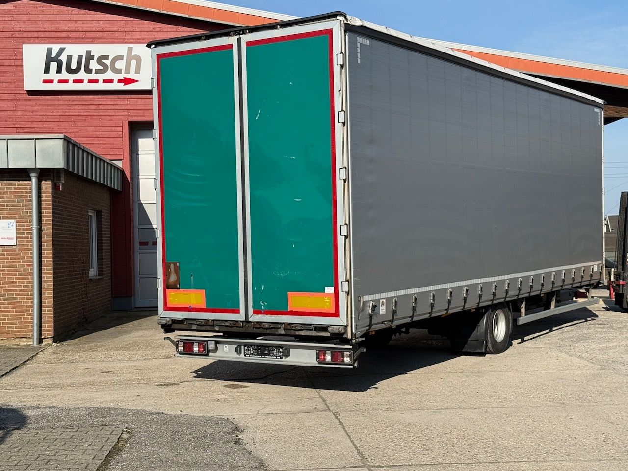 Fahrzeugabbildung MAN TGL 12.250 + Anhänger - durchladbar