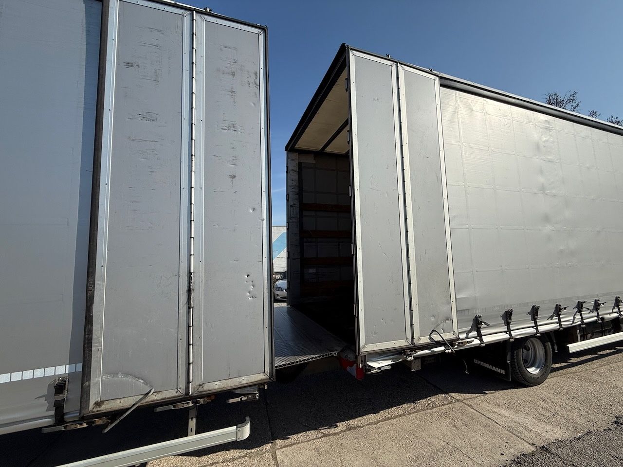 Fahrzeugabbildung MAN TGL 12.250 + Anhänger - durchladbar