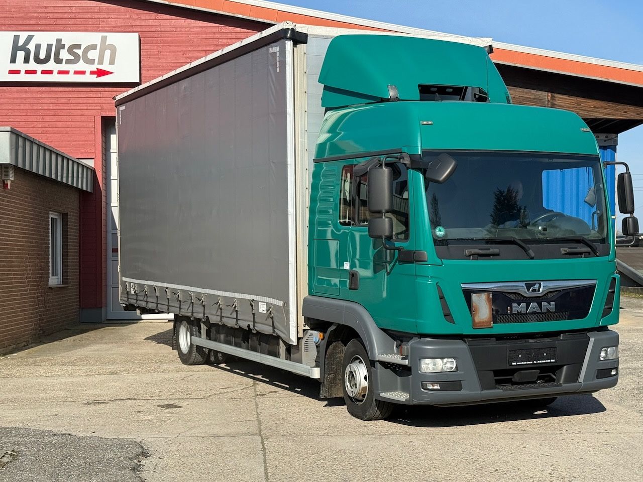 Fahrzeugabbildung MAN TGL 12.250 + Anhänger - durchladbar