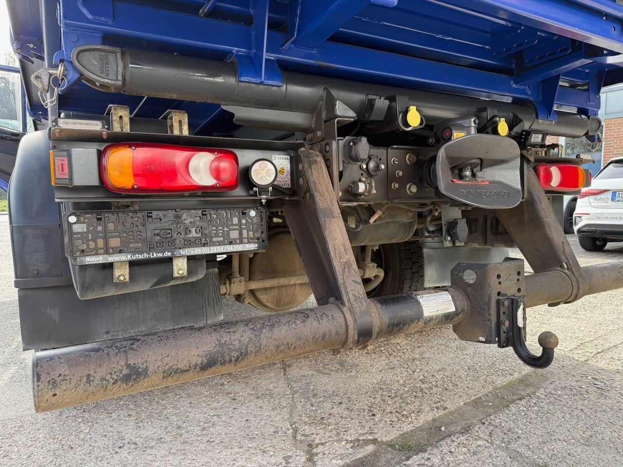 Fahrzeugabbildung Iveco 160E32 /4x2/ Kipper nur 27.000km, AHK mit Hydr.