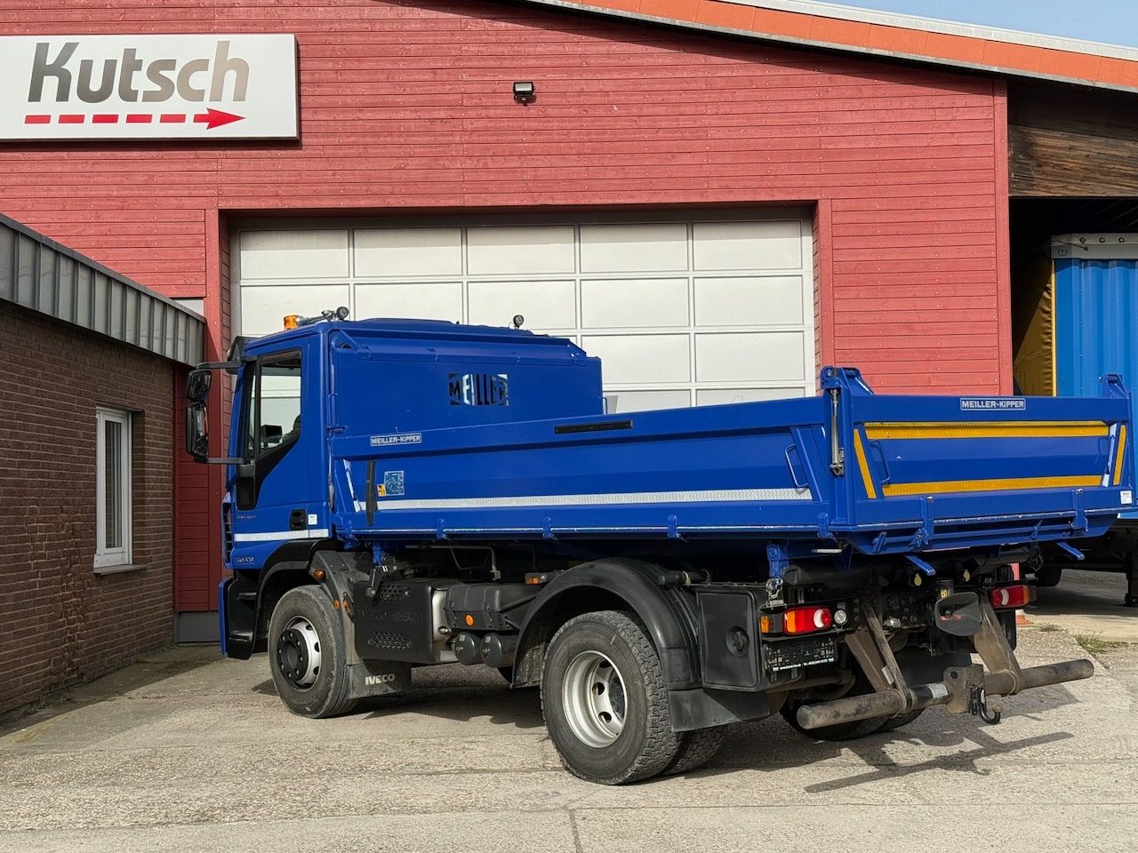Fahrzeugabbildung Iveco 160E32 /4x2/ Kipper nur 27.000km, AHK mit Hydr.