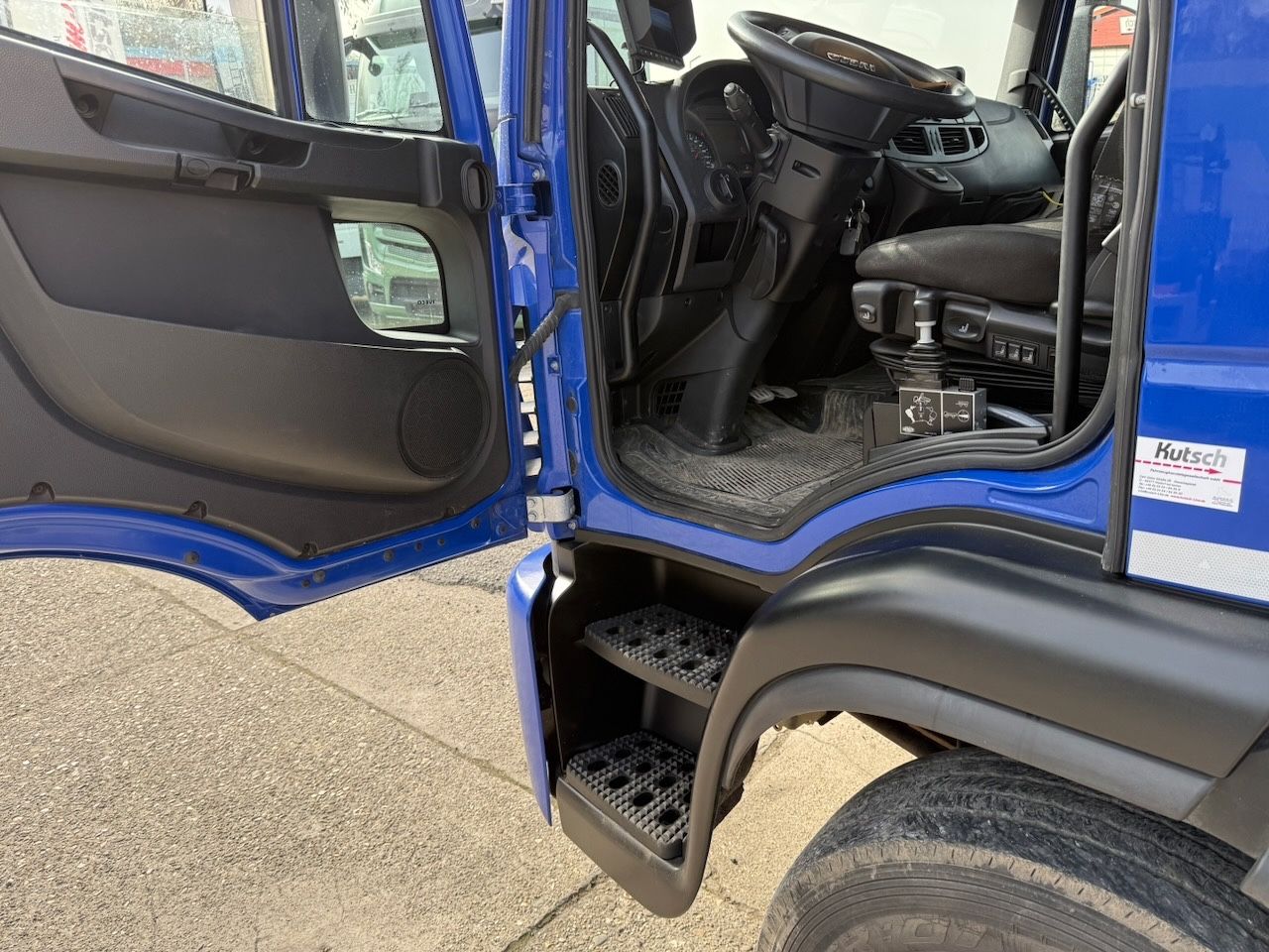 Fahrzeugabbildung Iveco 160E32 /4x2/ Kipper nur 27.000km, AHK mit Hydr.