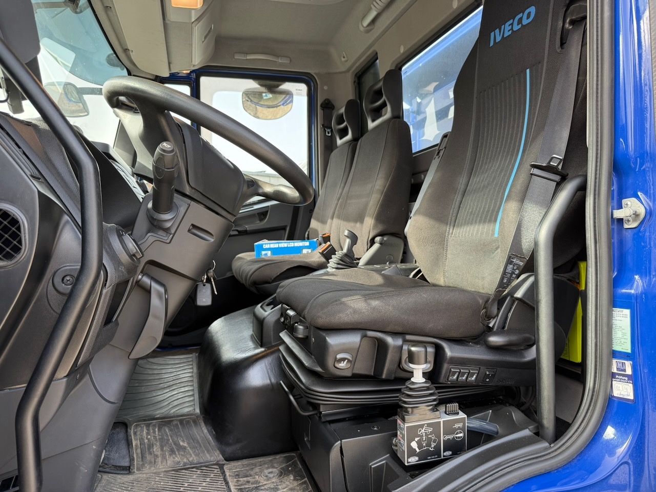 Fahrzeugabbildung Iveco 160E32 /4x2/ Kipper nur 27.000km, AHK mit Hydr.