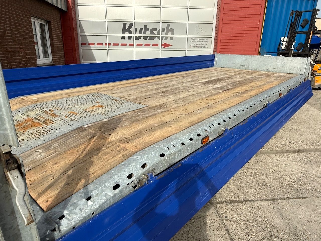 Fahrzeugabbildung Müller-Mitteltal Etütar 14,4 Tieflader mit Rampen