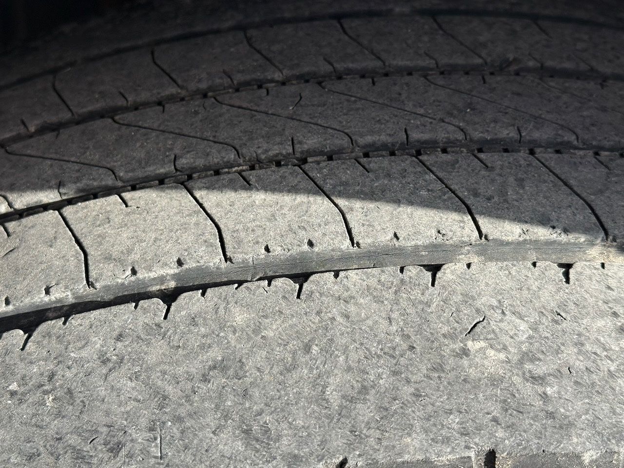 Fahrzeugabbildung Scania G 450 6x2/2 Baustoff + Kran Atlas 186.3