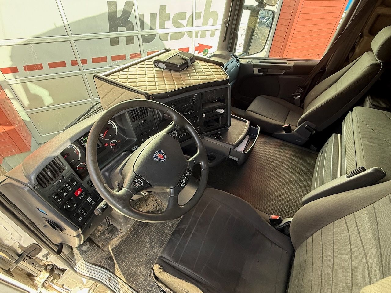 Fahrzeugabbildung Scania G 450 6x2/2 Baustoff + Kran Atlas 186.3