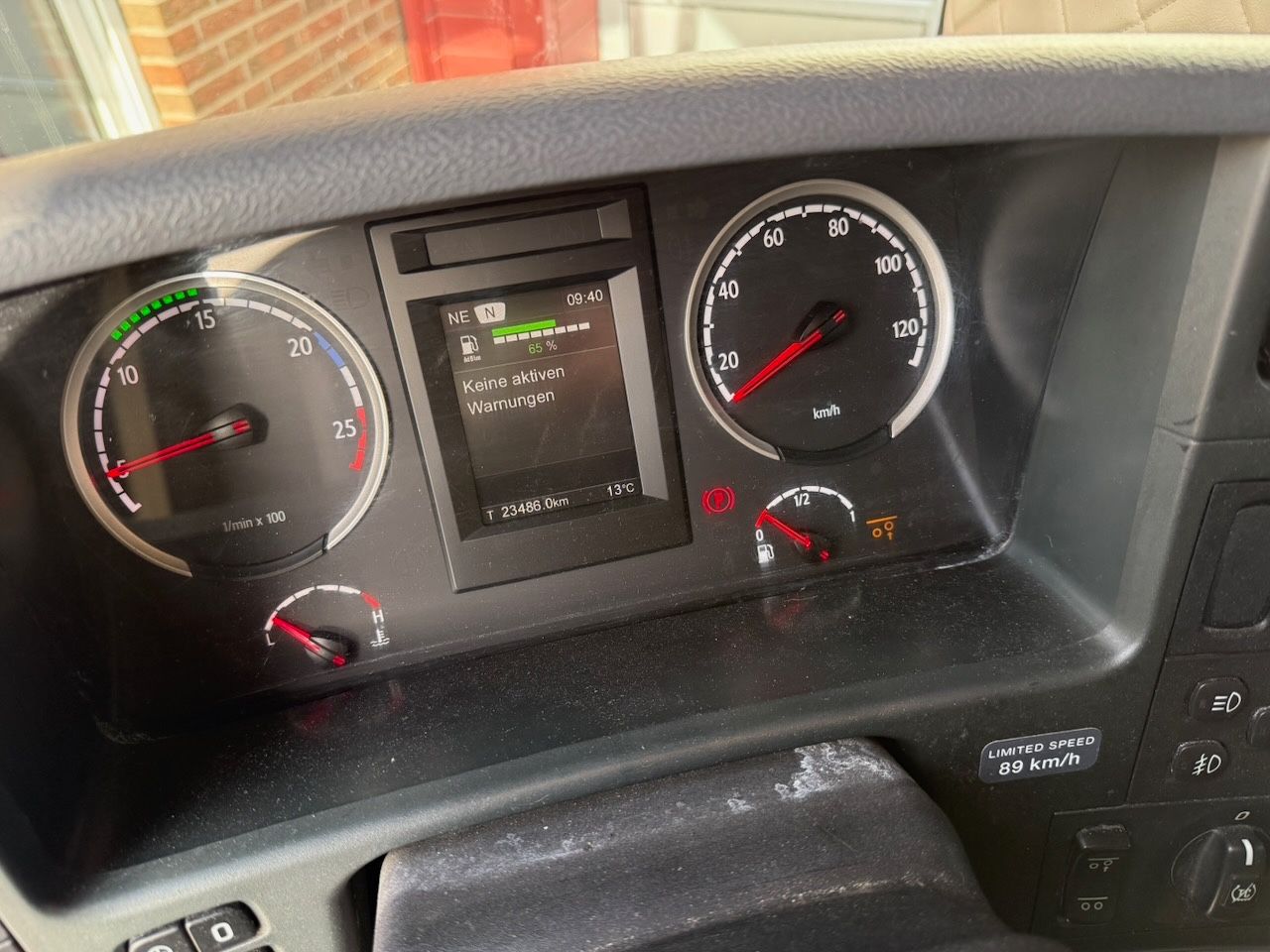 Fahrzeugabbildung Scania G 450 6x2/2 Baustoff + Kran Atlas 186.3