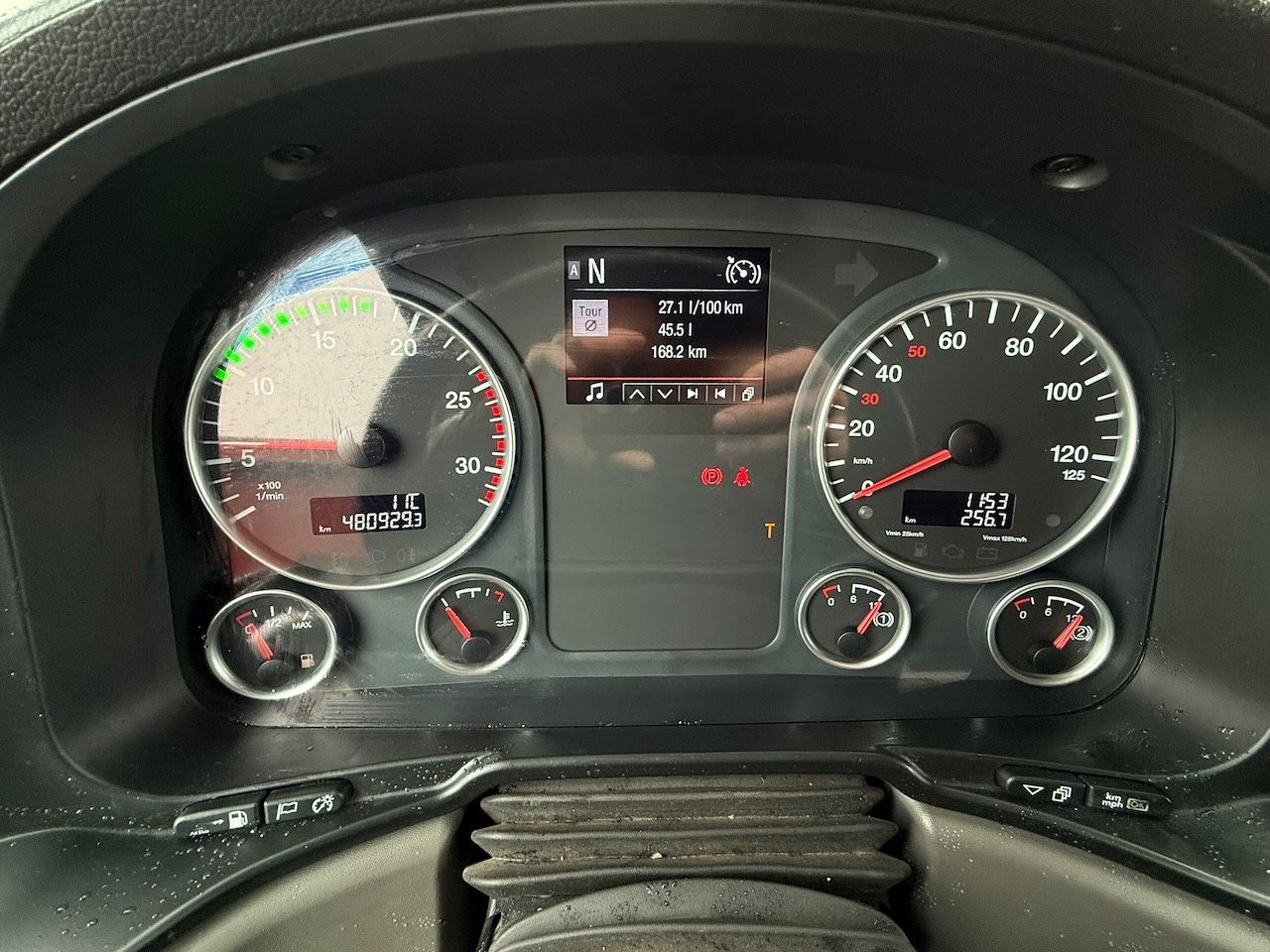 Fahrzeugabbildung MAN TGS 33.510 6x4 BL Langholzzug Loglift 251S