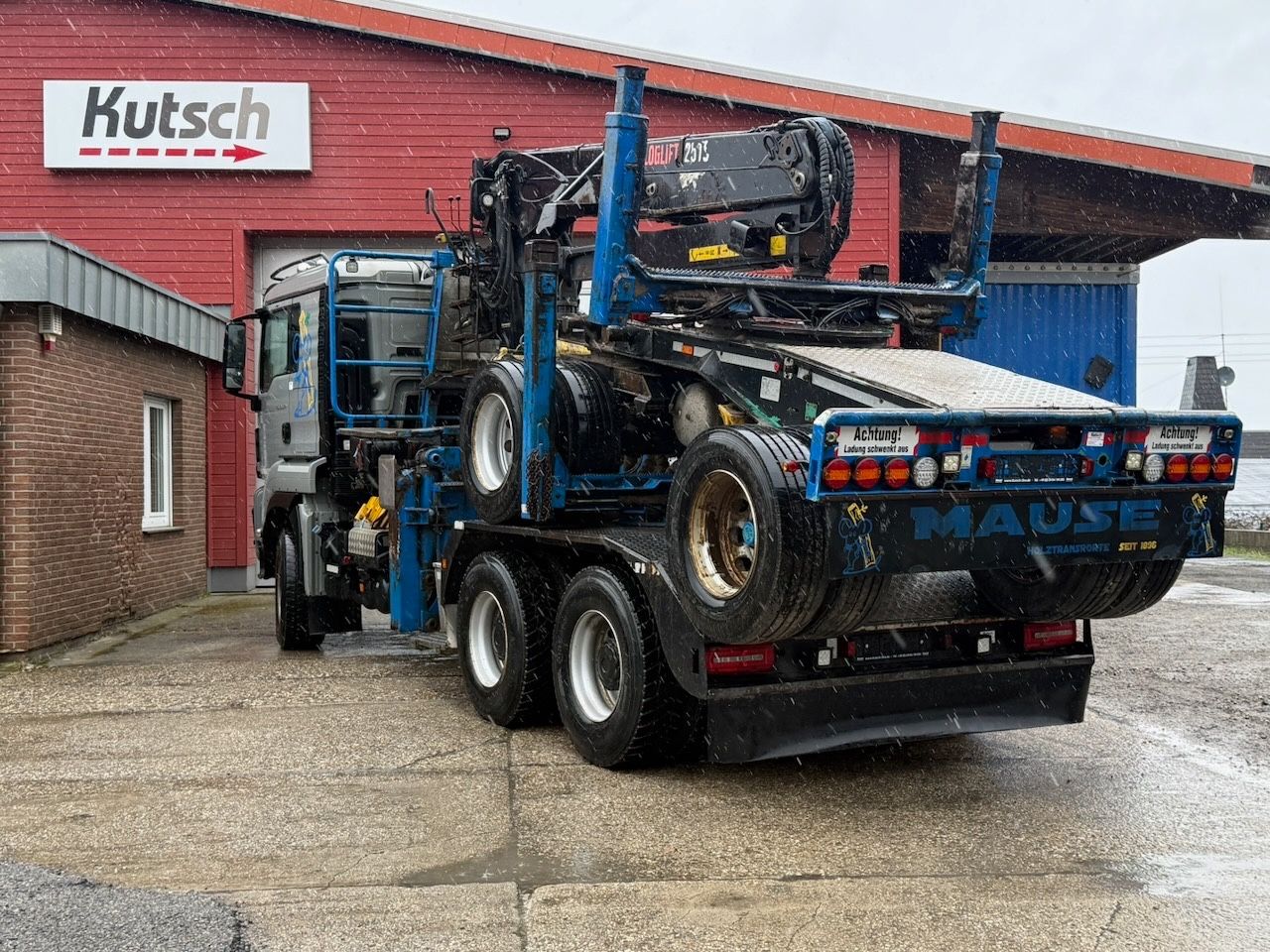 Fahrzeugabbildung MAN TGS 33.510 6x4 BL Langholzzug Loglift 251S