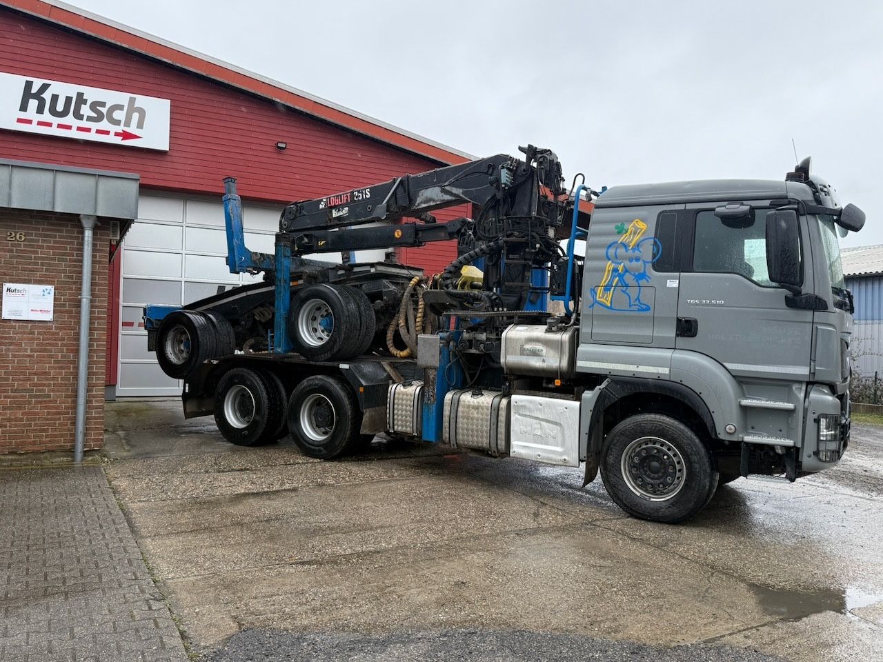 Fahrzeugabbildung MAN TGS 33.510 6x4 BL Langholzzug Loglift 251S