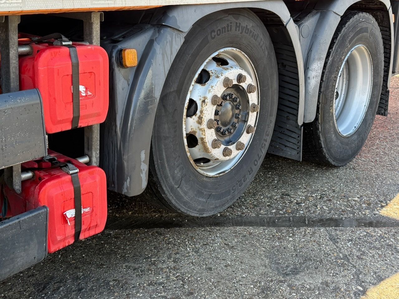 Fahrzeugabbildung MAN TGS 26.430 BL 6x2/2 Plateau, Lenk Lift