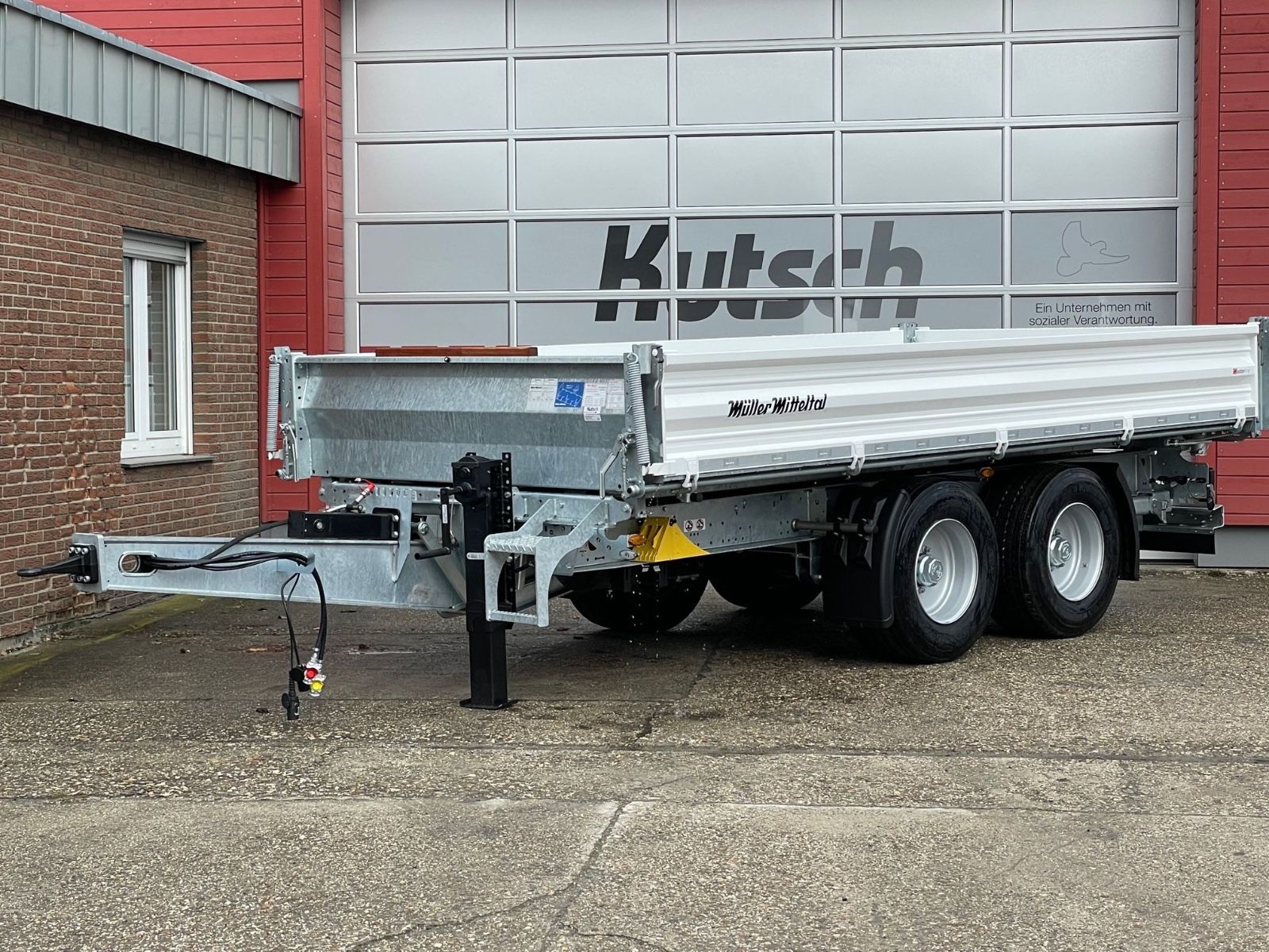 Fahrzeugabbildung Müller-Mitteltal KA-TA-R 14,4 Breitreifen, Rampen